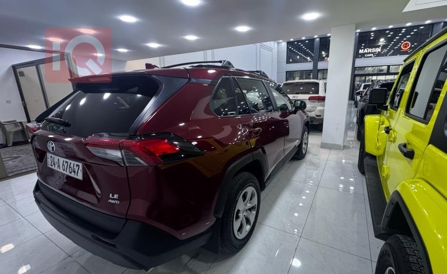 تۆیۆتا ڕاڤ 4